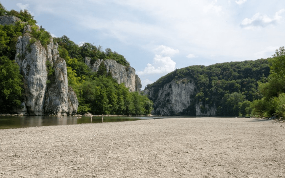 atractii-in-bubrova-plaja-la-cazanele-dunarii